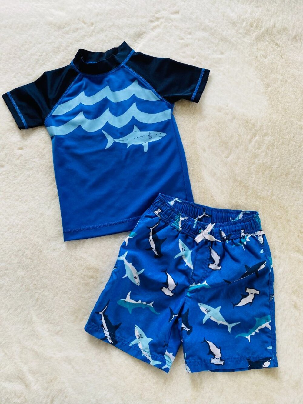 Gymboree Boy's Swim Trunks and Rash Guard shark pattern set size 4T blue